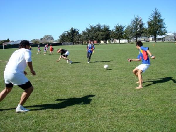 サッカー　留学　ニュージーランド